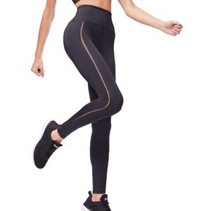Good American The Curve Sculpt Legging